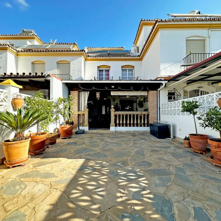 Venta de adosado en Estepona