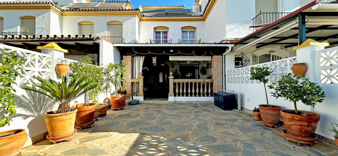 Venta de adosado en Estepona 0