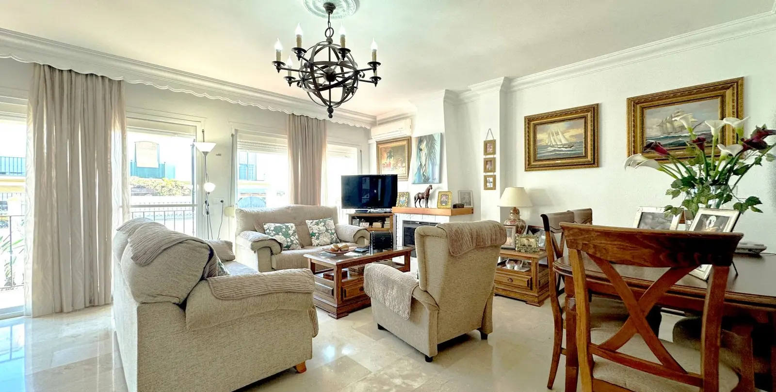 Продажа таунхауса в Estepona 2