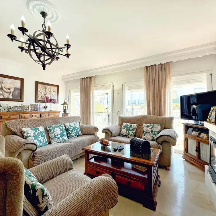 Venta de adosado en Estepona