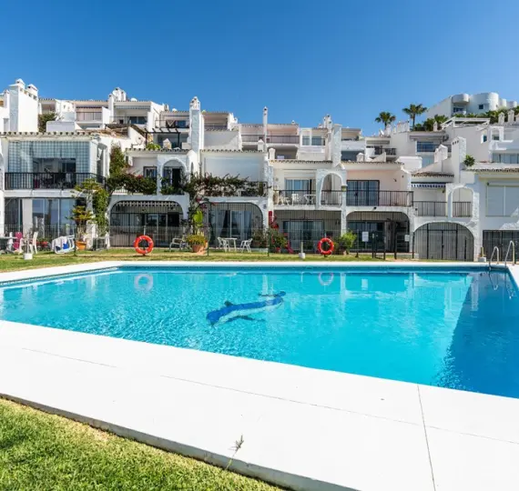 Sale of penthouse duplex in Calahonda