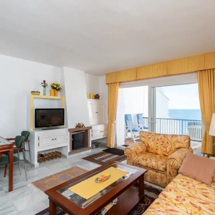 Sale of penthouse duplex in Calahonda