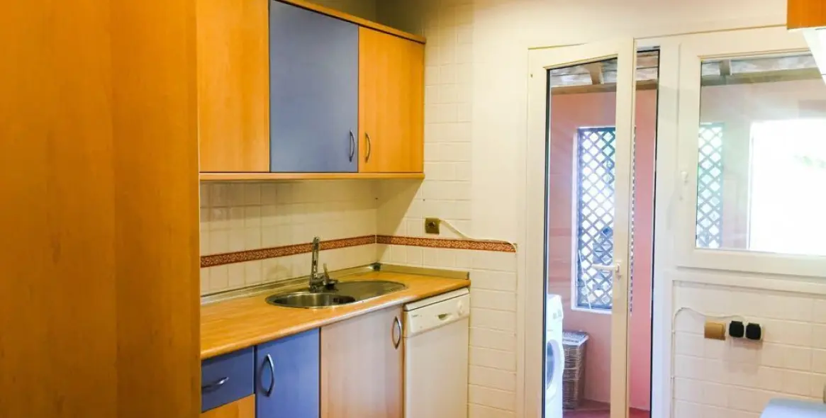 Sale of semi-detached house in Estepona 18