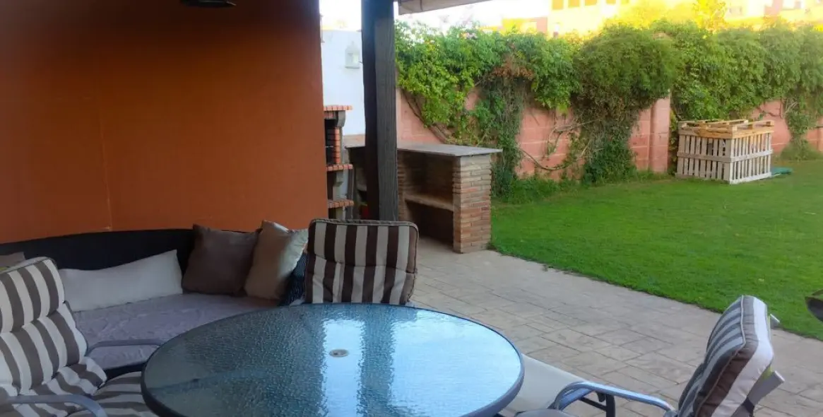 Sale of semi-detached house in Estepona 19