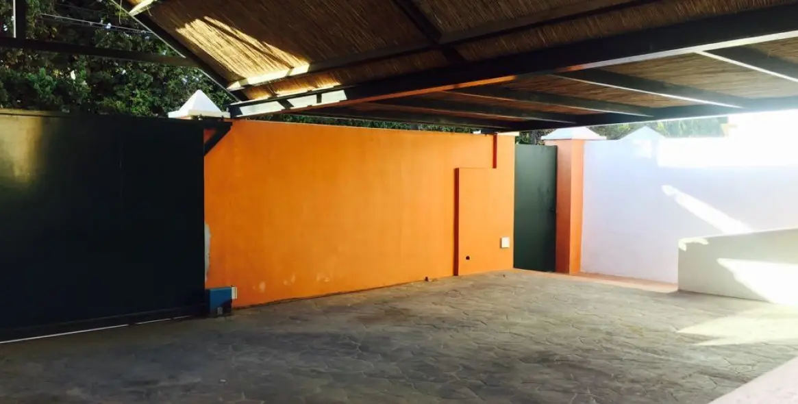 Продажа дома на две семьи в Estepona 27