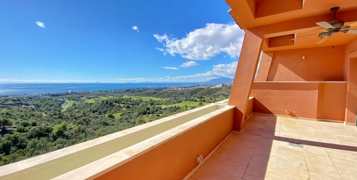 Sale of penthouse in Marbella 12