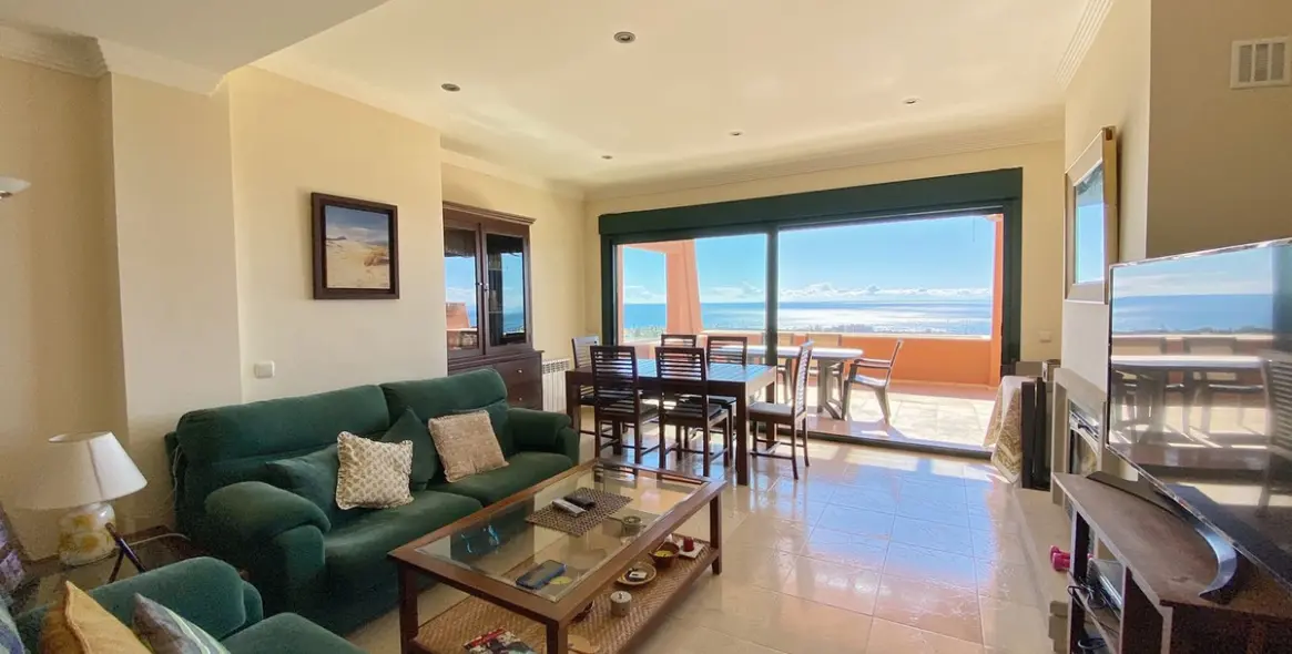 Sale of penthouse in Marbella 16