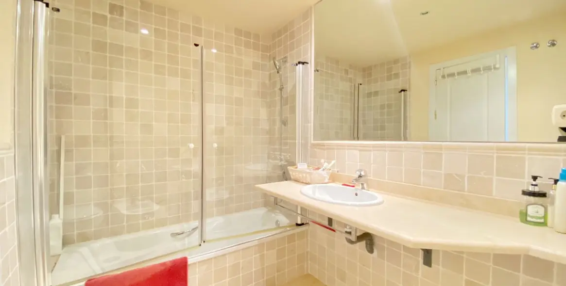 Sale of penthouse in El Rosario 26