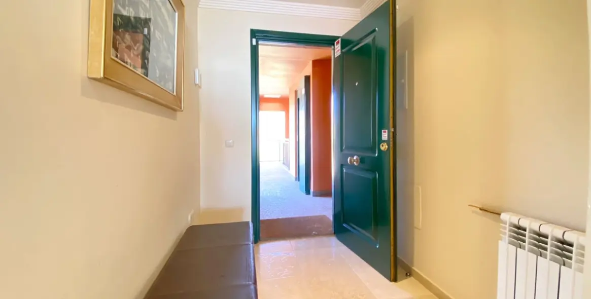 Sale of penthouse in El Rosario 31