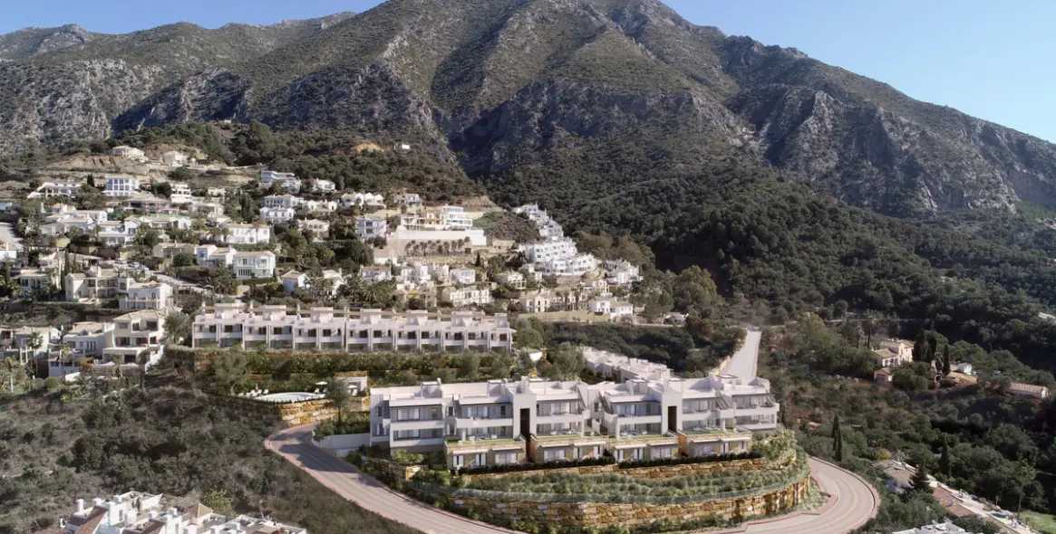 Venta de apartamento en planta media en Istán 36