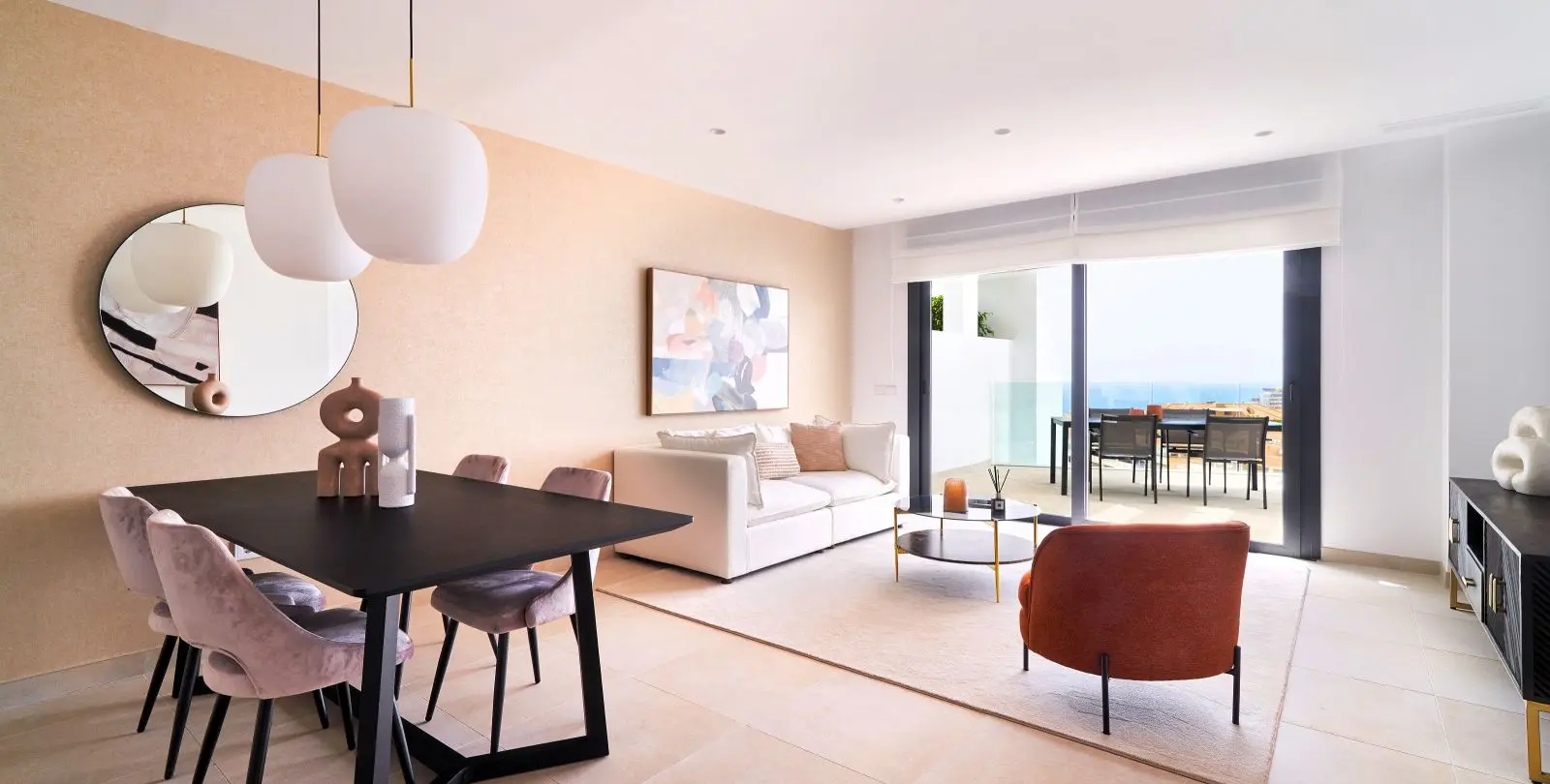 Sale of ground floor apartment in Fuengirola 2
