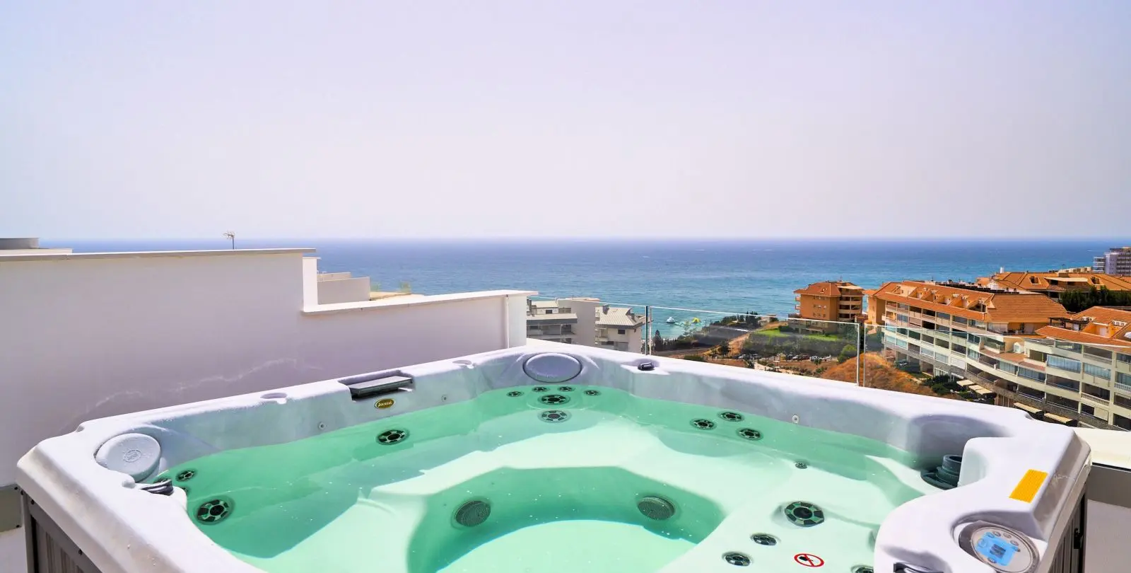 Sale of ground floor apartment in Fuengirola 9