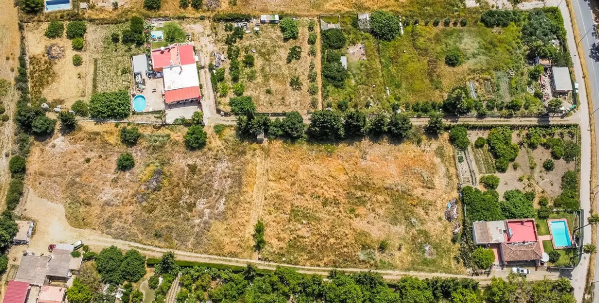 Sale of residential plot in Estepona 3