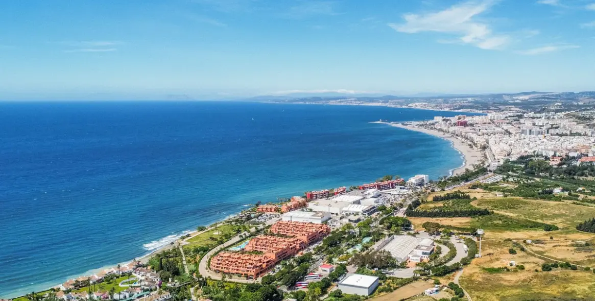 Sale of residential plot in Estepona 4