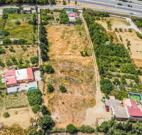 Sale of residential plot in Estepona
