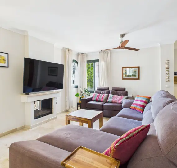 Semi-detached house R5019097