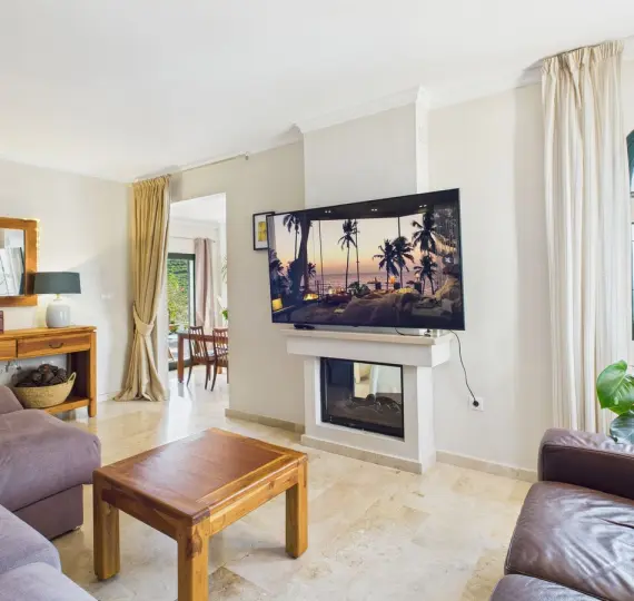 Semi-detached house R5019097