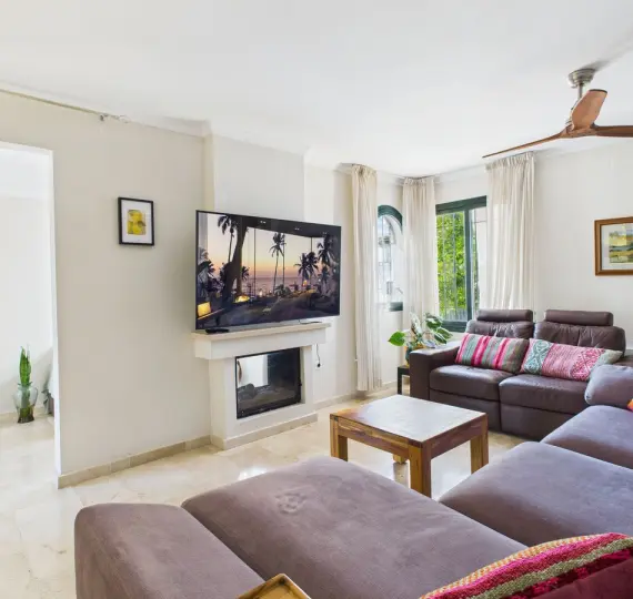 Semi-detached house R5019097