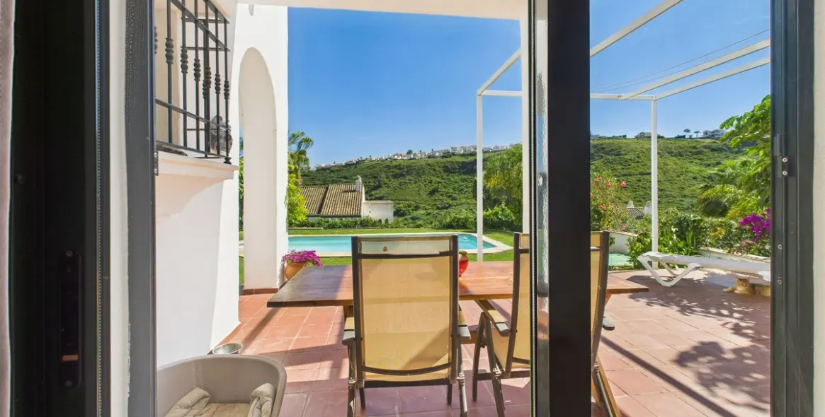 Sale of semi-detached house in Manilva 11