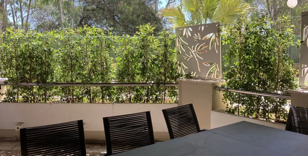 Sale of ground floor apartment in Aloha 12