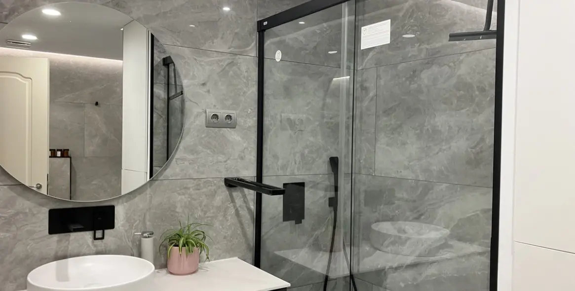 Sale of ground floor apartment in Aloha 17