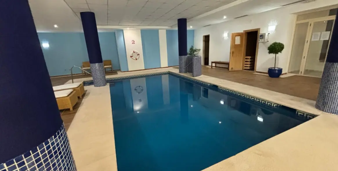 Sale of ground floor apartment in Aloha 24