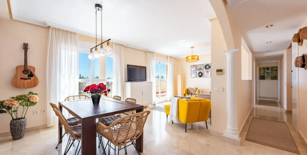 Продажа двухуровневого пентхауса в Estepona 5