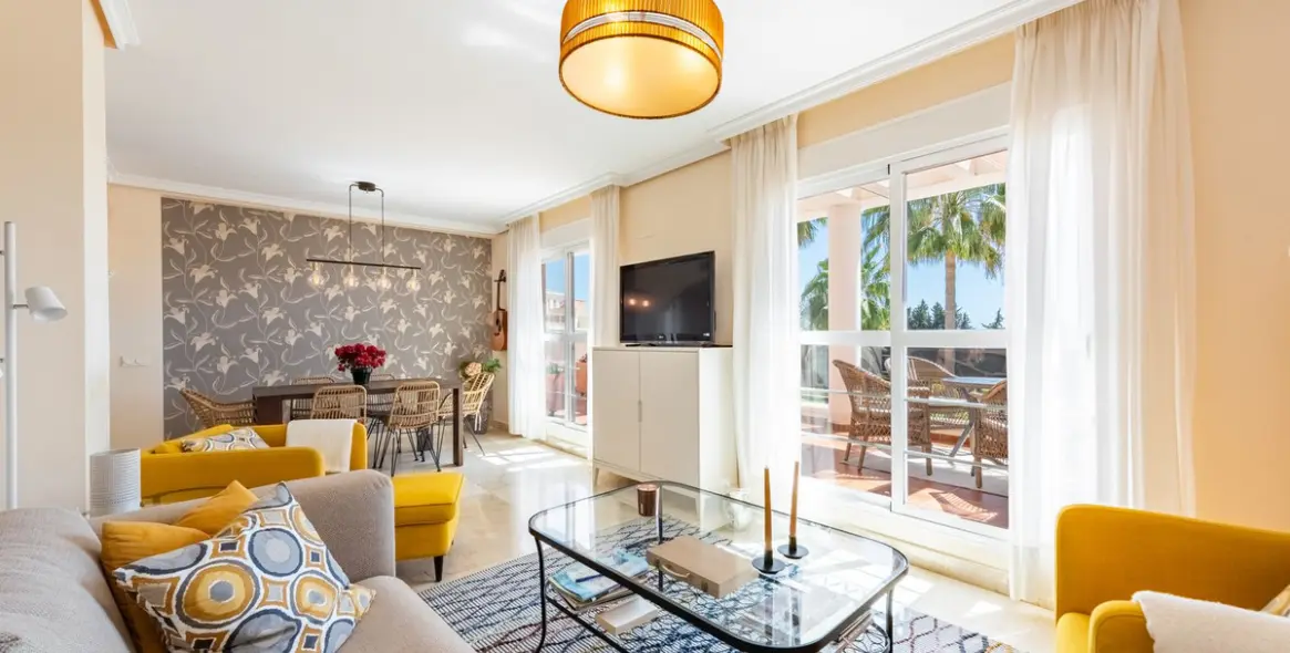 Продажа двухуровневого пентхауса в Estepona 6