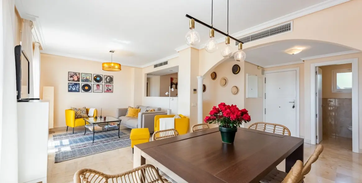 Продажа двухуровневого пентхауса в Estepona 7