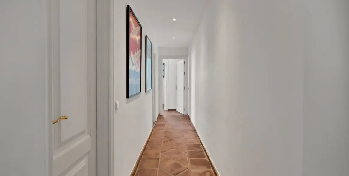 Sale of penthouse in La Heredia 5