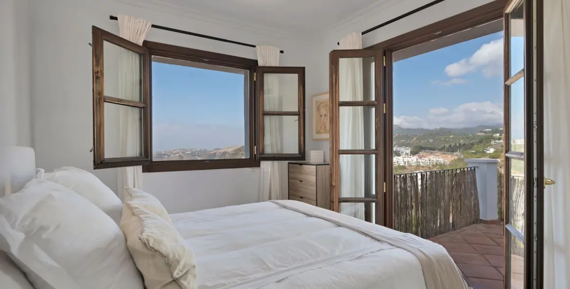 Sale of penthouse in La Heredia 6