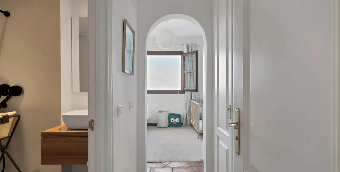 Sale of penthouse in La Heredia 8