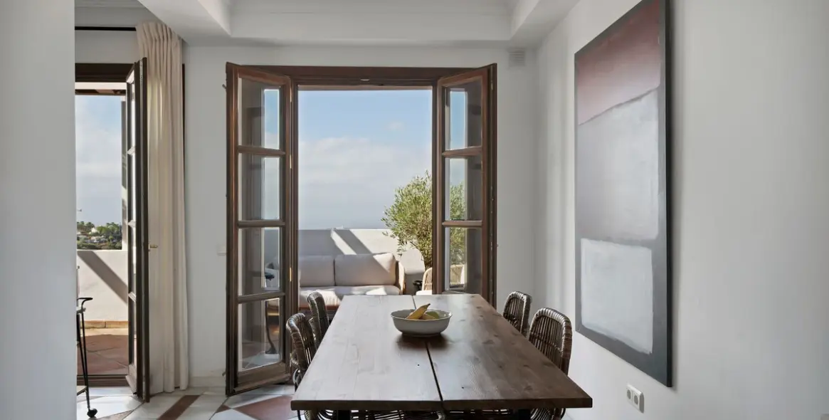 Sale of penthouse in La Heredia 11