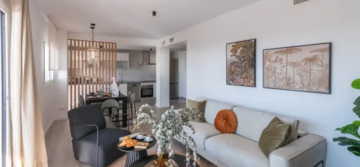 Sale of middle floor apartment in Rincón de la Victoria 1