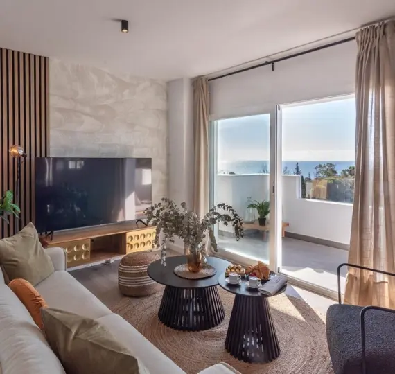 Sale of middle floor apartment in Rincón de la Victoria