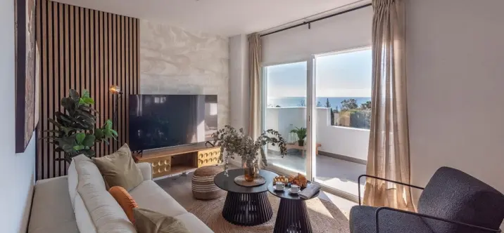 Sale of middle floor apartment in Rincón de la Victoria 3