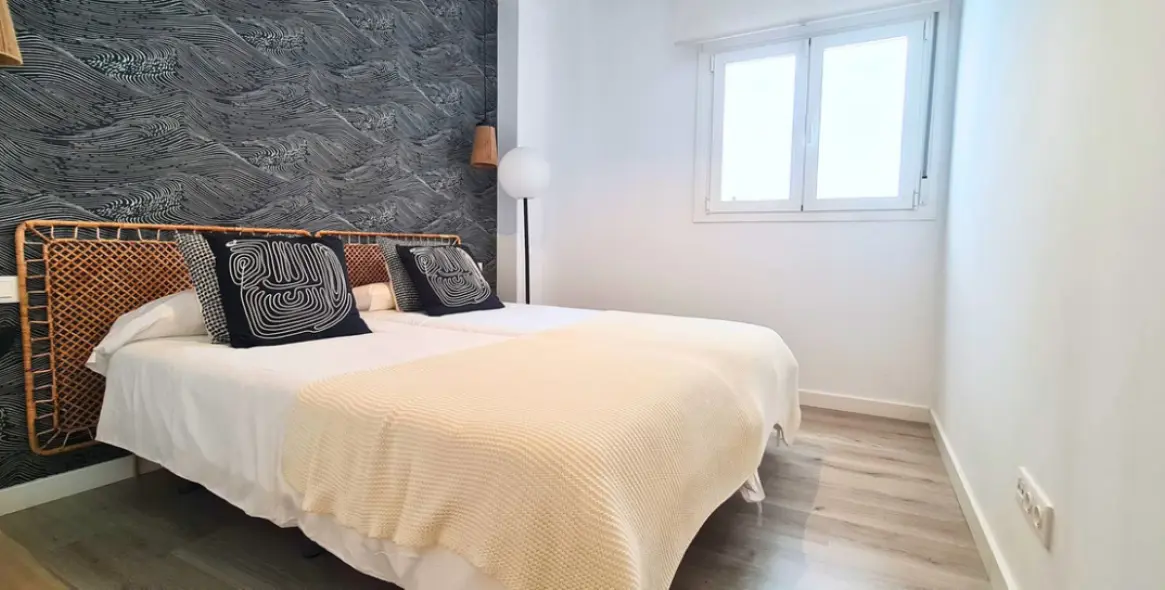 Sale of middle floor apartment in Rincón de la Victoria 21