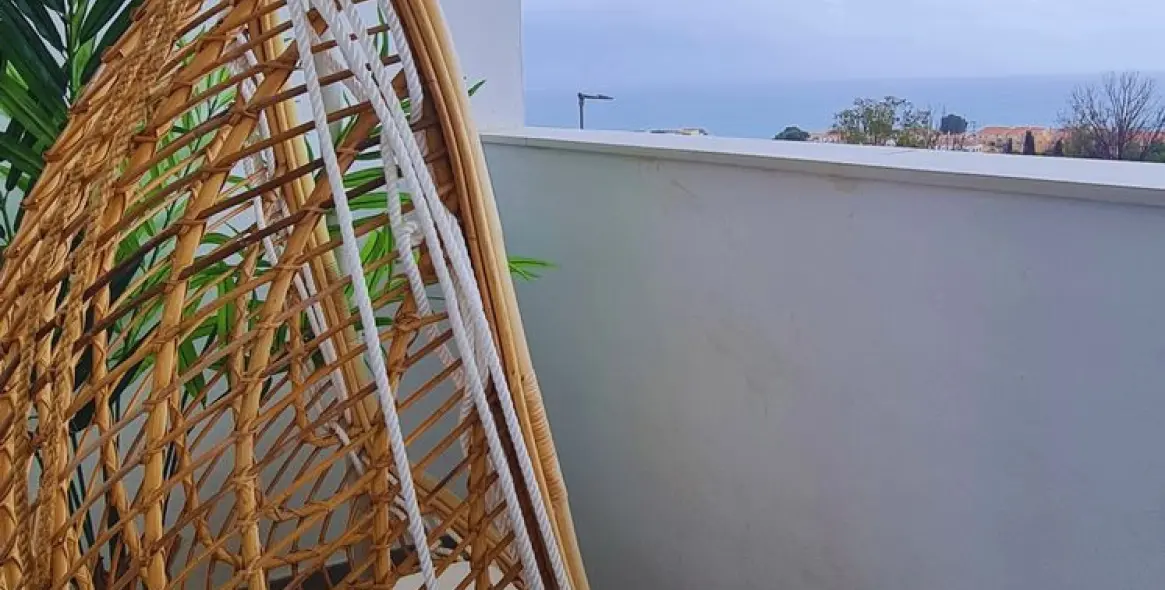 Sale of middle floor apartment in Rincón de la Victoria 28