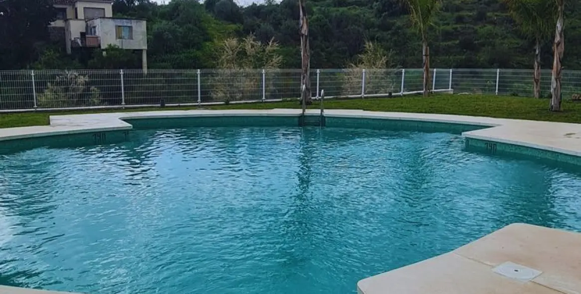 Sale of middle floor apartment in Rincón de la Victoria 34