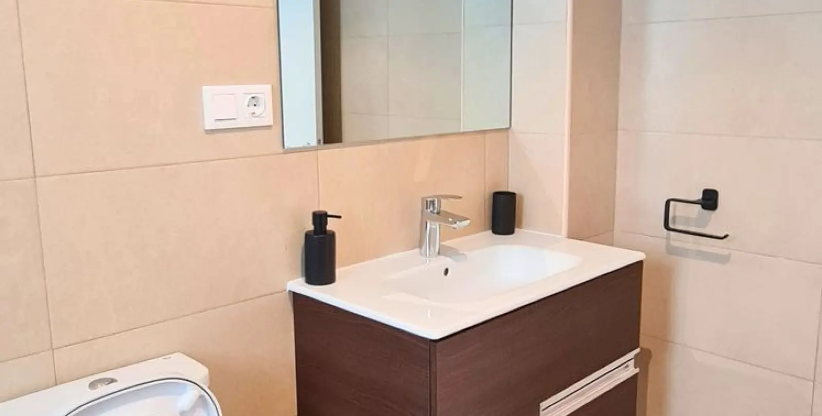 Продажа апартаментов на среднем этаже в Rincón de la Victoria 25