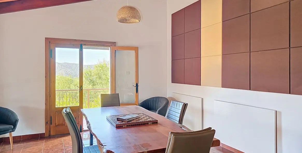 Продажа  отдельно стоящей виллы в Sedella 8