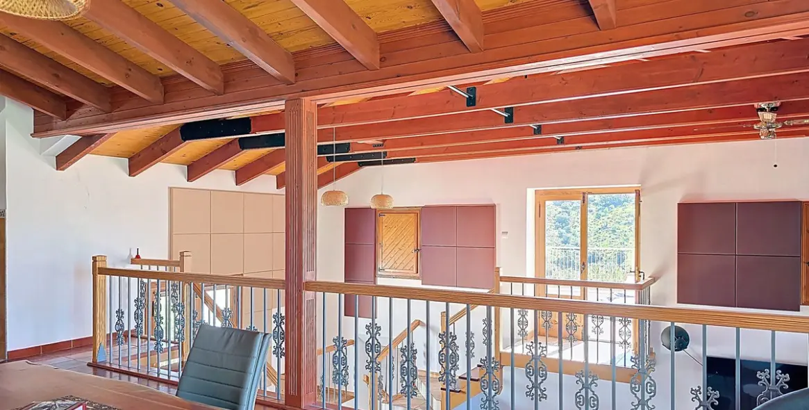 Продажа  отдельно стоящей виллы в Sedella 9