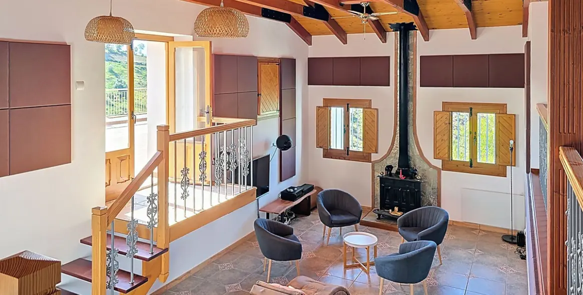 Продажа  отдельно стоящей виллы в Sedella 11