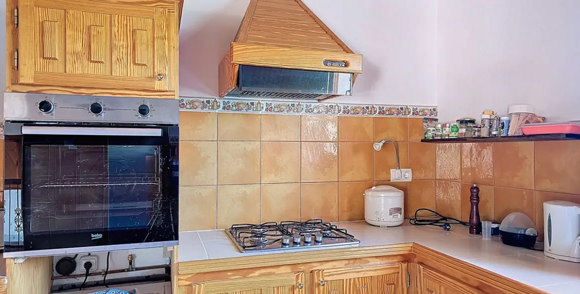 Продажа  отдельно стоящей виллы в Sedella 14