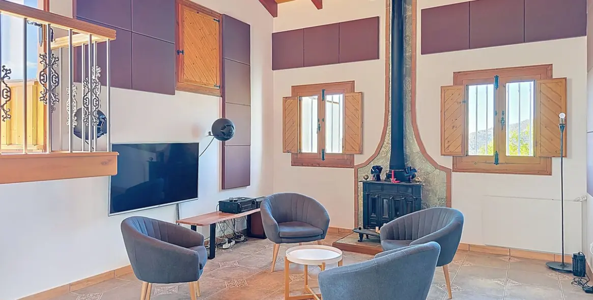 Продажа  отдельно стоящей виллы в Sedella 15