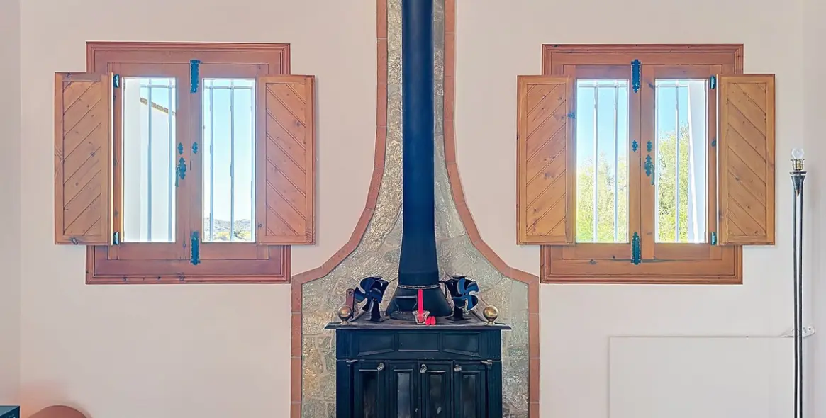 Продажа  отдельно стоящей виллы в Sedella 17