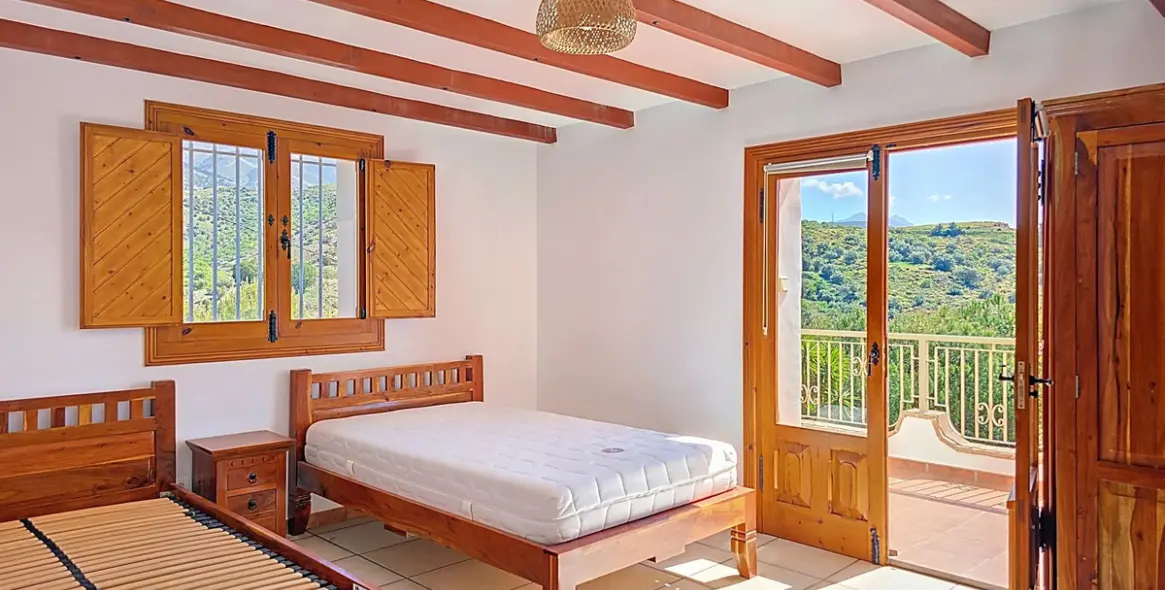 Sale of detached villa in Sedella 24