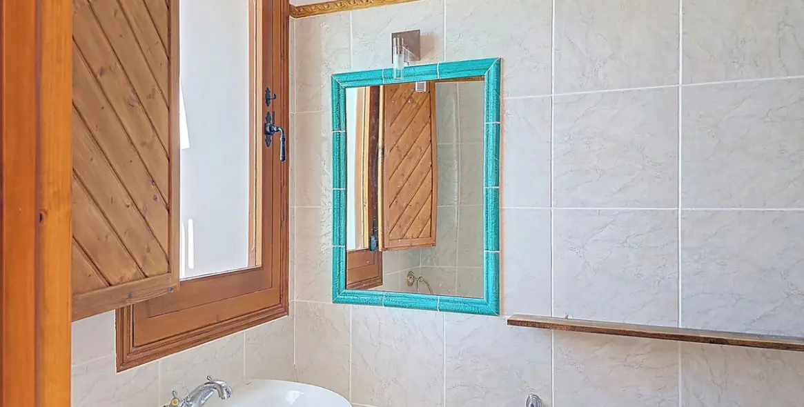 Sale of detached villa in Sedella 33