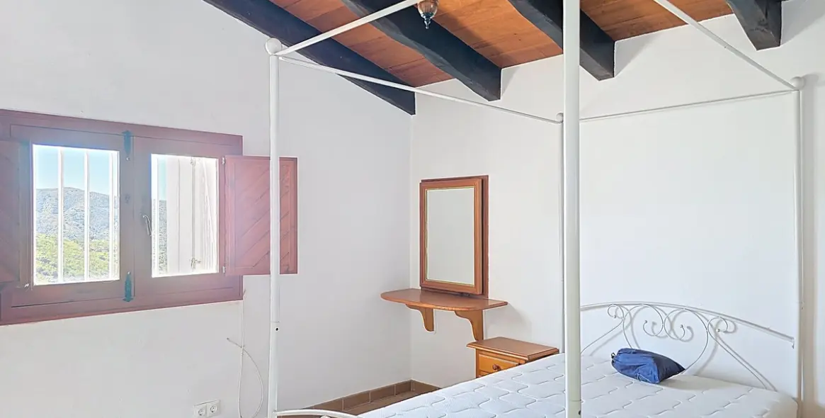 Sale of detached villa in Sedella 48