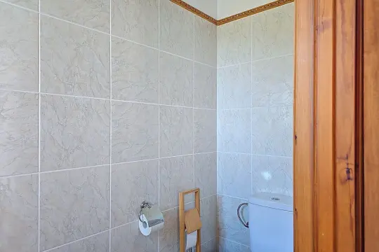 Image 6 thumb